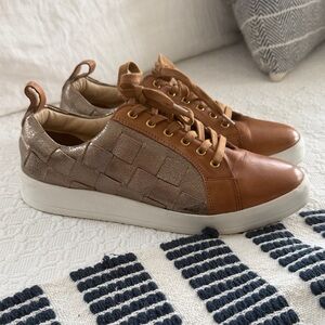 Elegant Tan and Gold Women's Sneakers